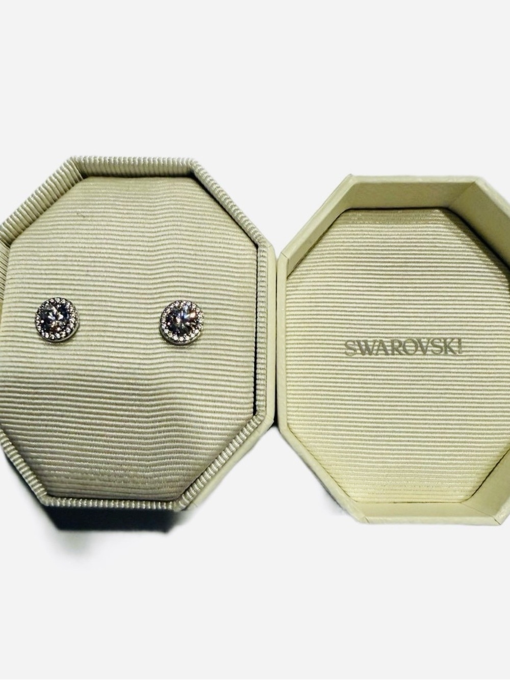 Swarovski Una Angelic Stud Earrings, Round cut, White, Rhodium Plated, 1081942
